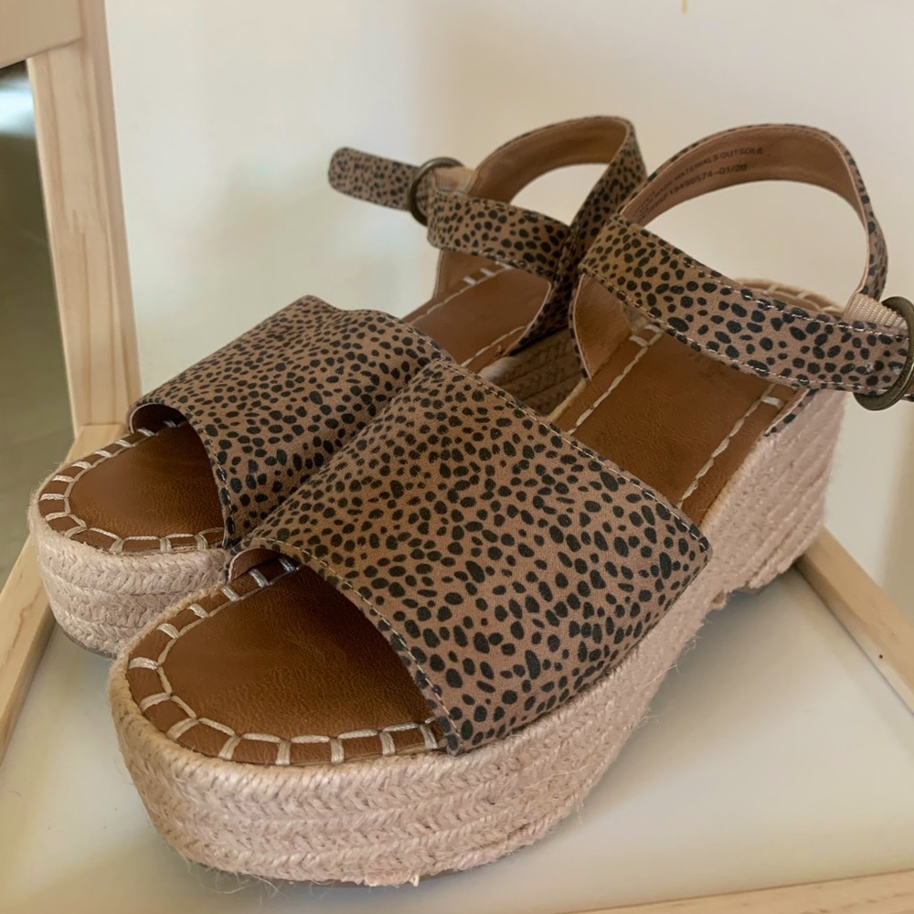 Leopard print platform wedges